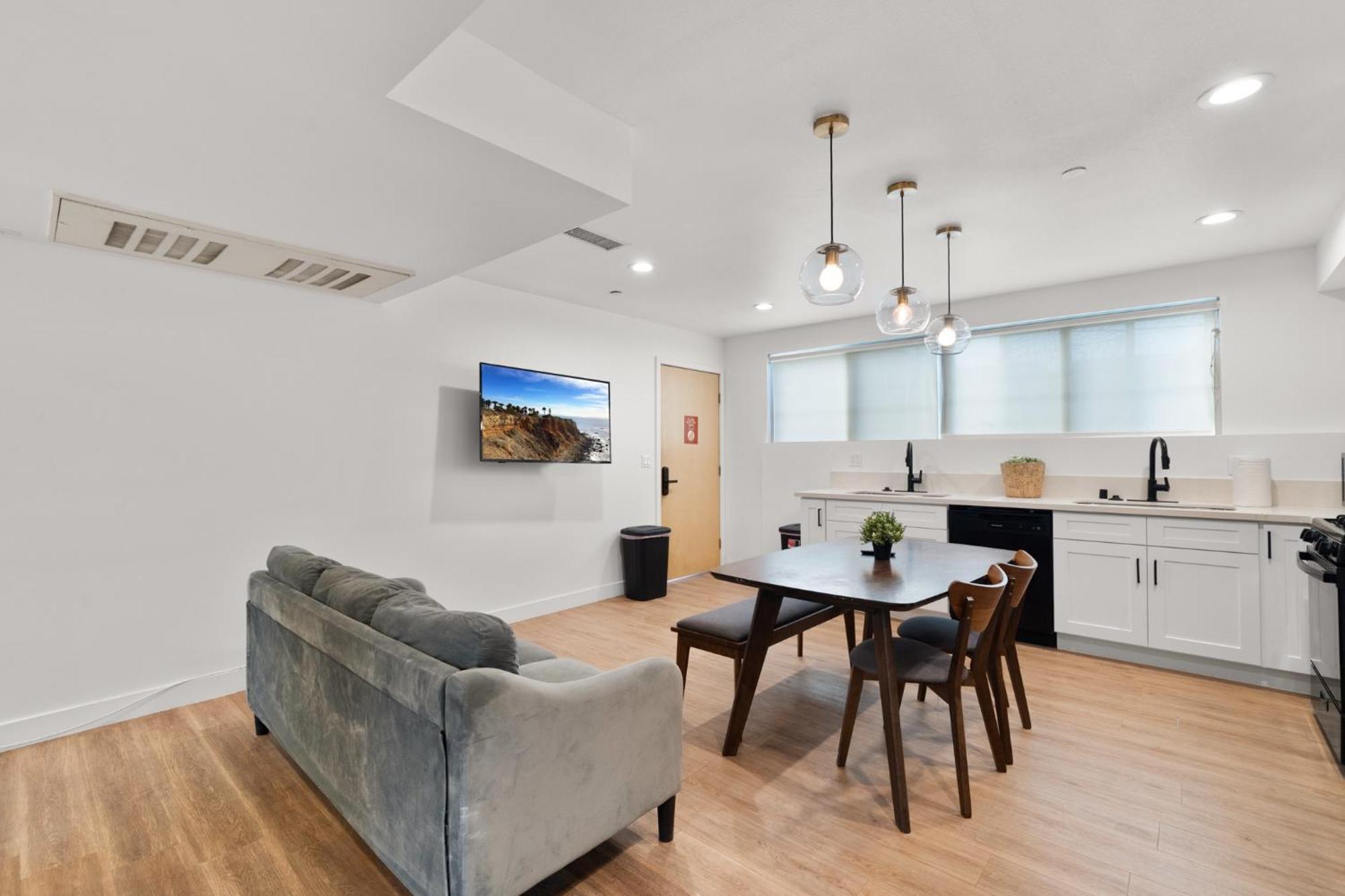 Perfect Location Near Usc, 1Bedroom With Shared Access Los Angeles Esterno foto